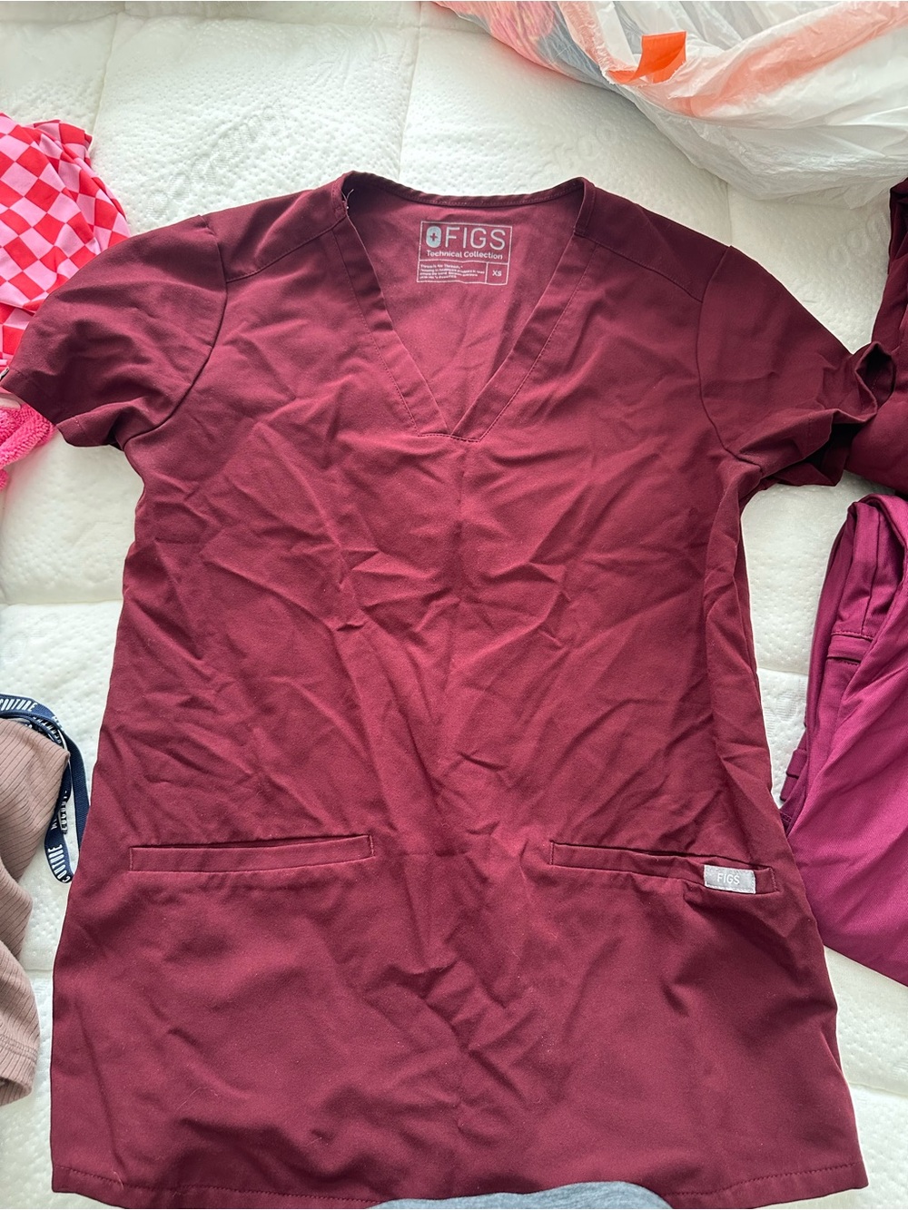 FIGS Women's V-Neck Scrub Top in Burgundy